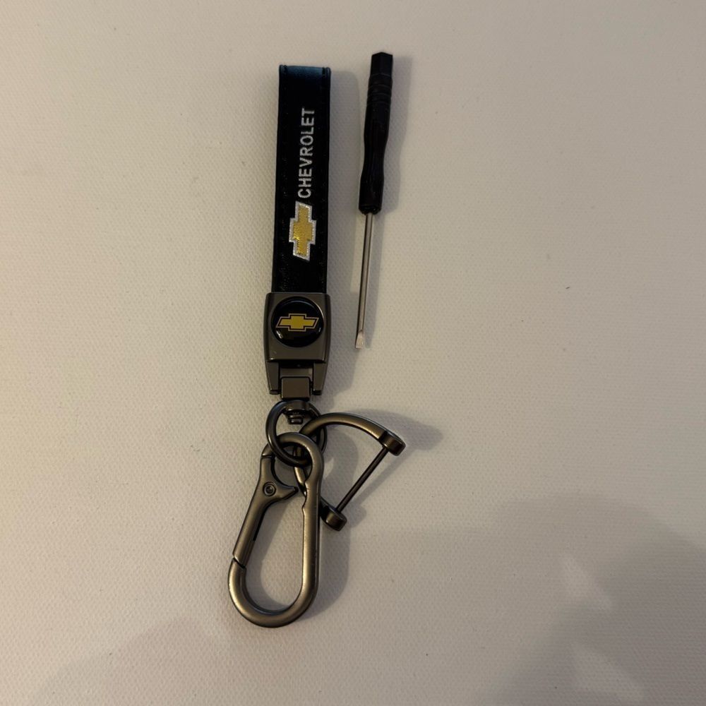 Chevrolet Key Fob Keychain in Black Leather with Logo NWT